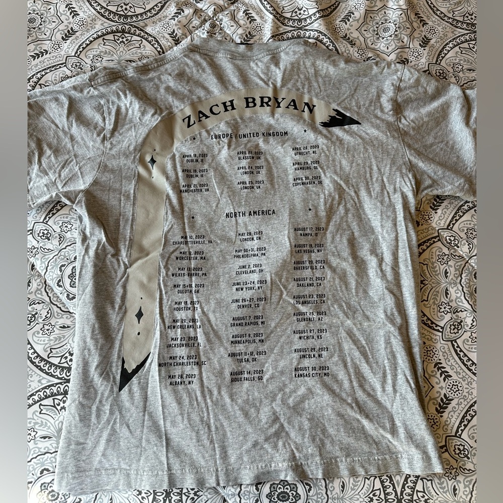 Zach Bryan Tour T-shirt - Picture 2 of 3